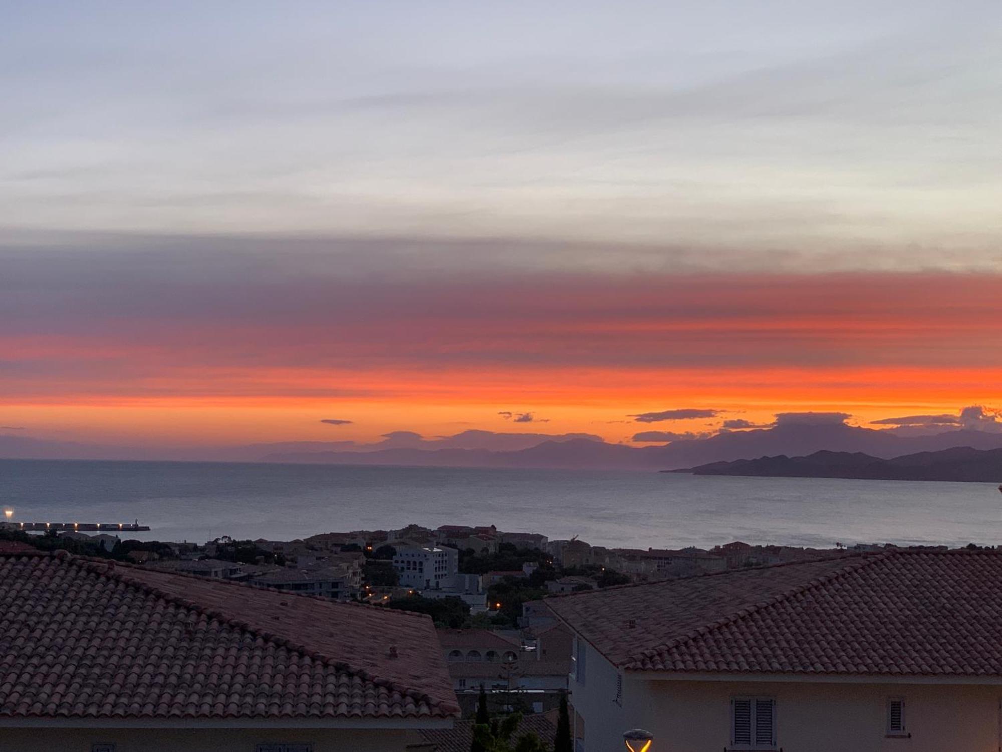 T2 Clim 54M2, 17M2 De Terrasse Tres Belle Vue Mer L'Ile-Rousse  Ngoại thất bức ảnh